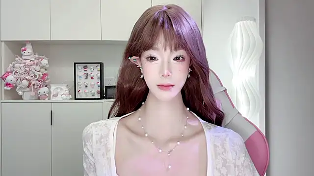 -Moonshine online show from April 2026 10:41:01 AM