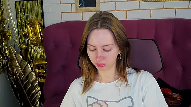MeganClapp online show from May 2026 05:47:01 AM