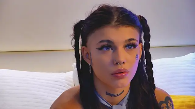 YasminnStorm online show from May 2026 04:39:02 AM