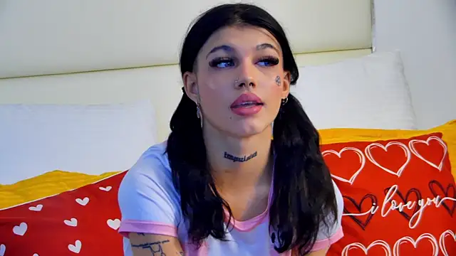 YasminnStorm online show from May 2026 04:38:01 AM