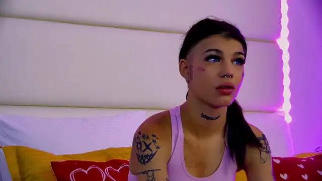 YasminnStorm online show from May 2026 04:10:02 AM