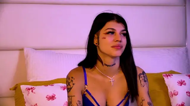 YasminnStorm online show from May 2026 04:18:02 AM