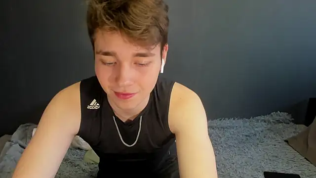 zeriax online show from April 2026 01:51:01 AM