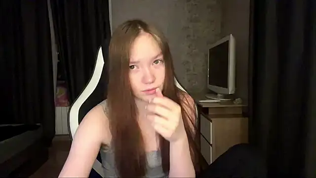 Snapshot of TondaNero chatting on April 2026 05:52:02 PM TondaNero online show from April 2026 05:52:02 PM