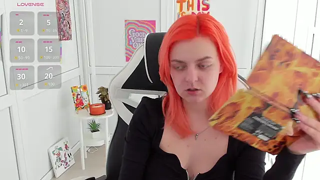 NightLeaf online show from April 2026 12:56:02 PM