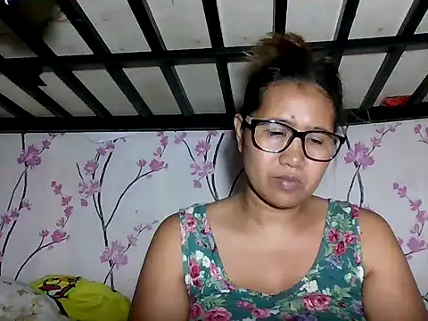  SweetSmile online show from April 2026 02:32:02 PM