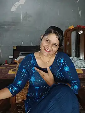 Snapshot of Riyashrma001 chatting on May 2026 03:32:02 PM Riyashrma001 online show from May 2026 03:32:02 PM