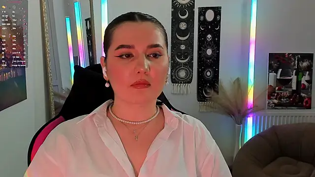 SourCherry   online show from May 2026 11:39:01 AM