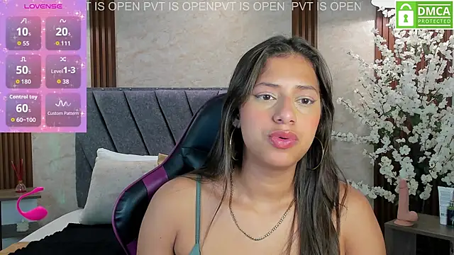 Snapshot of Atiena_ chatting on April 2026 07:20:01 PM Atiena online show from April 2026 07:20:01 PM