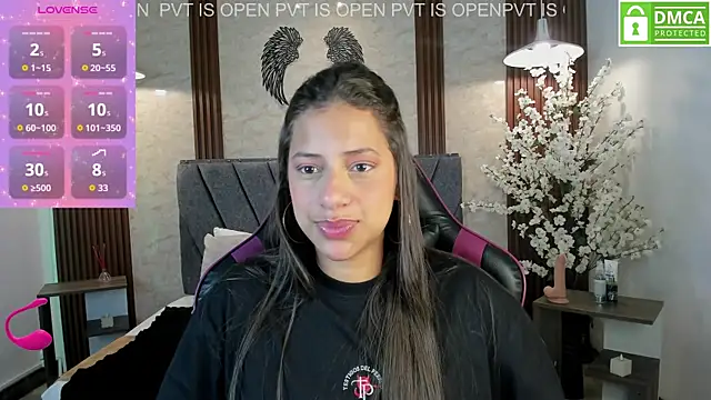 Snapshot of Atiena_ chatting on April 2026 07:12:01 PM Atiena online show from April 2026 07:12:01 PM