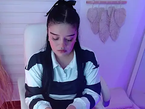   sweetgirl online show from April 2026 04:08:02 PM