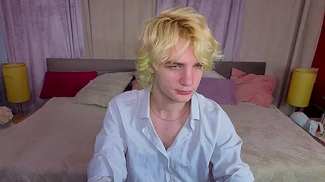 JameMilann online show from April 2026 06:20:01 AM