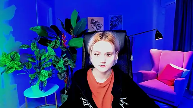 MicheleMarsh online show from April 2026 01:01:02 PM