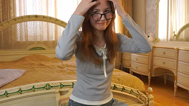 Snapshot of KristyMcgough chatting on April 2026 10:29:01 AM KristyMcgough online show from April 2026 10:29:01 AM