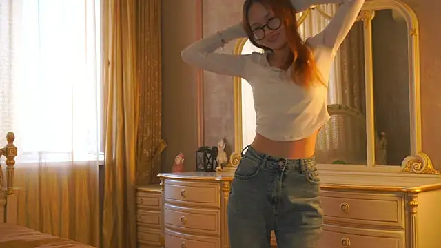 Snapshot of KristyMcgough chatting on April 2026 10:49:02 AM KristyMcgough online show from April 2026 10:49:02 AM