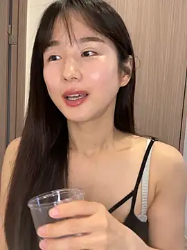 Hinako 0012 online show from May 2026 04:20:02 AM
