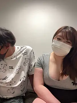 Snapshot of Yunon0202 chatting on June 2026 01:01:02 PM Yunon0202 online show from June 2026 01:01:02 PM