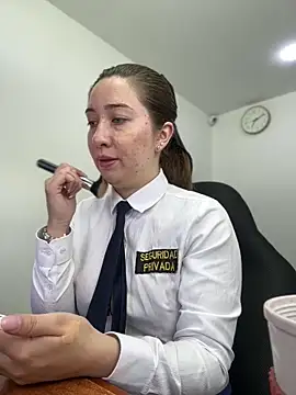 suzy-111 online show from April 2026 12:12:01 PM