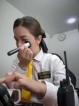 suzy-111 online show from April 2026 12:21:02 PM