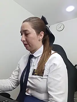 suzy-111 online show from April 2026 01:07:02 AM