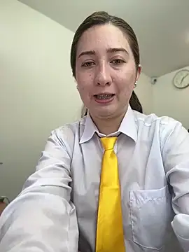 suzy-111 online show from April 2026 12:10:02 PM