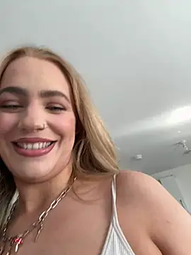 Snapshot of Alexiahaven chatting on April 2026 11:28:01 AM Alexiahaven online show from April 2026 11:28:01 AM