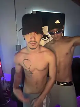 Cuteathleticboys online show from April 2026 10:38:02 PM