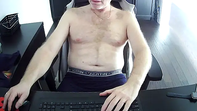 Snapshot of Shalun2000 chatting on April 2026 10:15:01 PM Shalun2000 online show from April 2026 10:15:01 PM