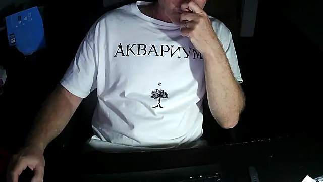 Snapshot of Shalun2000 chatting on July 2026 03:13:01 AM Shalun2000 online show from July 2026 03:13:01 AM