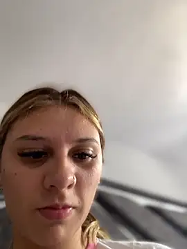 Alison parkerrr online show from April 2026 07:18:01 PM