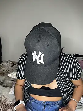 NaomiBDSM online show from April 2026 07:17:01 PM