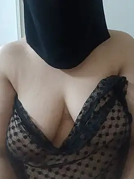 Snapshot of Amira_Egypt chatting on July 2026 10:31:02 PM Amira Egypt online show from July 2026 10:31:02 PM