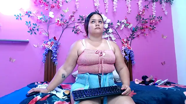 starfishanal21 online show from April 2026 07:20:01 PM