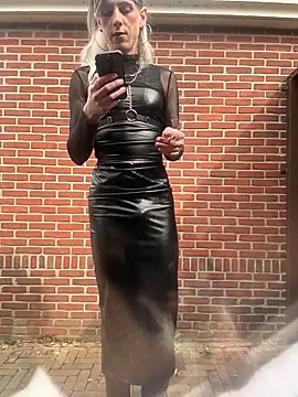 michelle310 online show from April 2026 01:25:01 PM