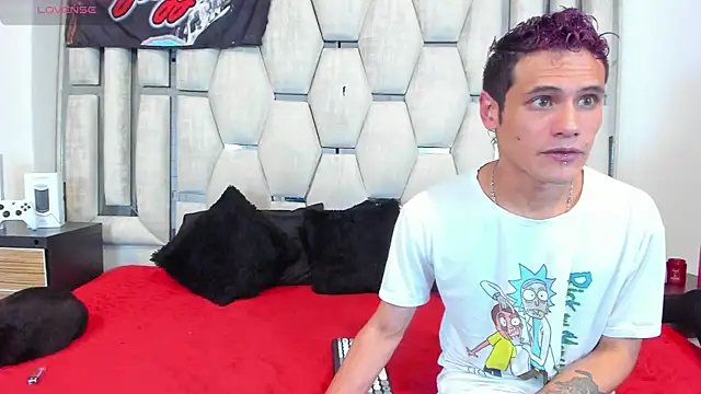 karlaandmatt online show from June 2026 01:45:02 AM
