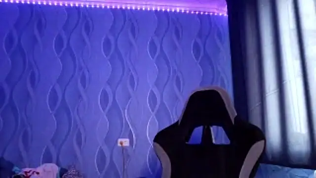 Sheriscute online show from April 2026 01:04:02 PM