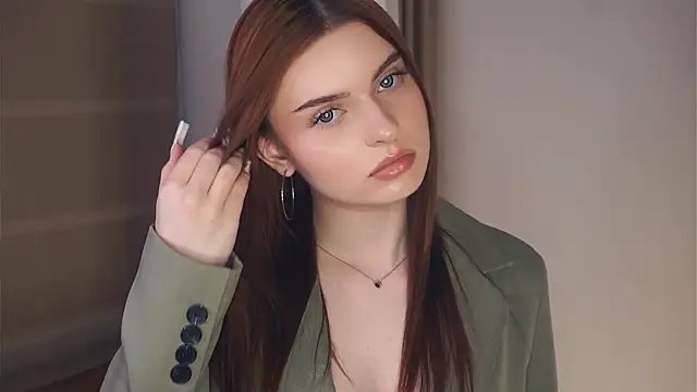 Snapshot of OneidaReiser chatting on April 2026 10:10:02 PM OneidaReiser online show from April 2026 10:10:02 PM