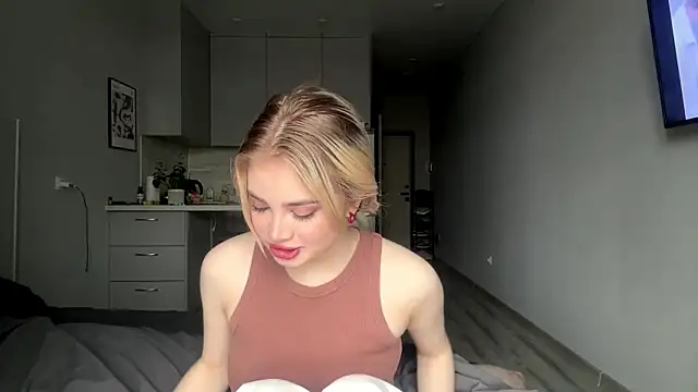 kirtova  online show from April 2026 09:05:02 AM