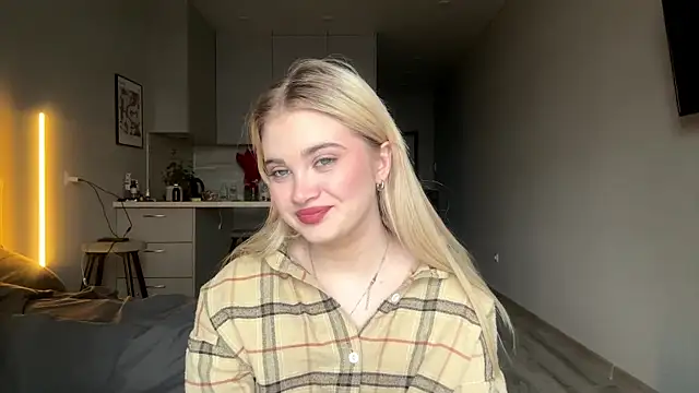 kirtova  online show from April 2026 12:06:01 PM