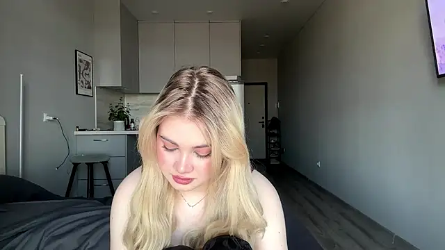 kirtova  online show from April 2026 09:29:02 AM