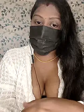 Romantic Woman online show from April 2026 05:25:01 PM