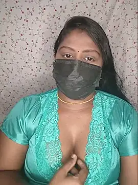 Snapshot of Romantic_Woman chatting on June 2026 06:03:01 PM Romantic Woman online show from June 2026 06:03:01 PM