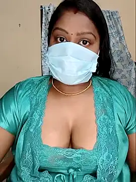 Romantic Woman online show from April 2026 12:50:02 AM