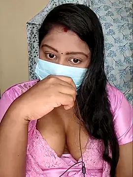 Romantic Woman online show from April 2026 03:46:01 PM