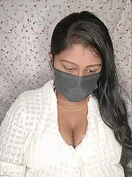 Snapshot of Romantic_Woman chatting on June 2026 06:27:01 PM Romantic Woman online show from June 2026 06:27:01 PM
