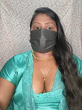 Snapshot of Romantic_Woman chatting on June 2026 06:49:01 PM Romantic Woman online show from June 2026 06:49:01 PM