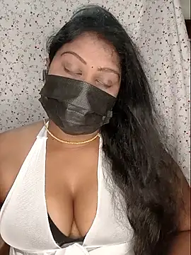 Romantic Woman online show from May 2026 06:28:02 PM