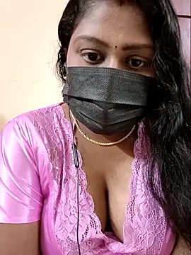 Romantic Woman online show from April 2026 06:01:02 PM