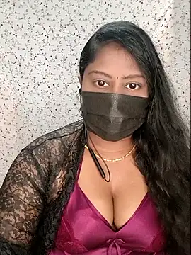 Romantic Woman online show from May 2026 06:29:02 PM