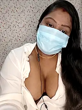 Romantic Woman online show from April 2026 05:53:01 PM